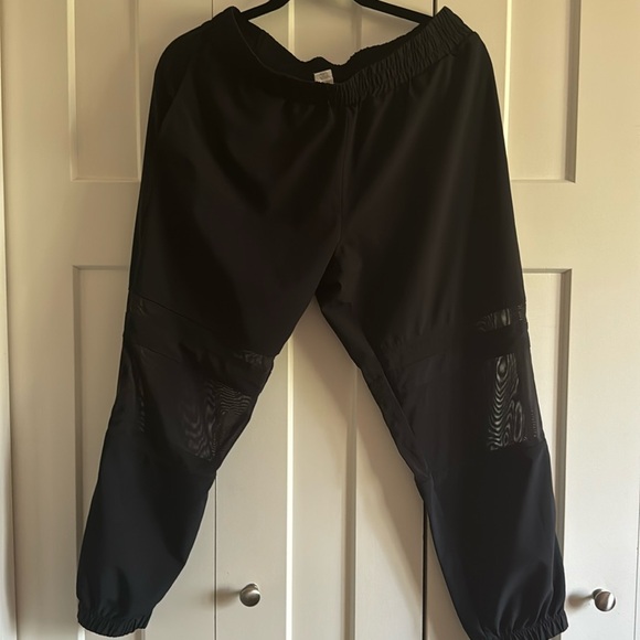 Fabletics black pants - Picture 1 of 6